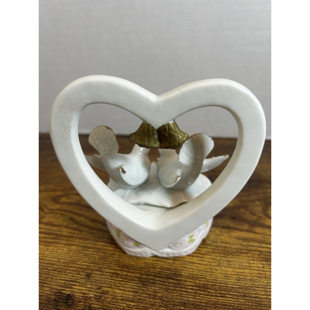 TOMA Porcelain White Dove Figurine Heart Arch Floral Decor Romantic Collectible - Picture 4 of 13